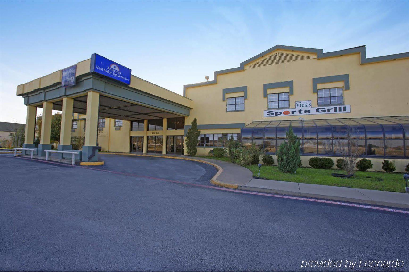 Americas Best Value Inn And Suites North Farmers Branch Exterior foto